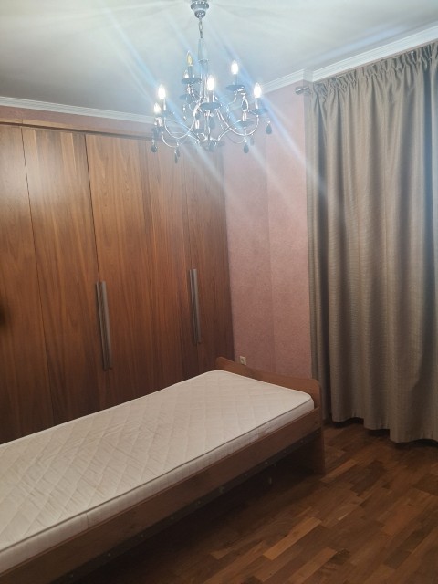 3 комн., 97 м², Инд. планировка, Сахацирк 3