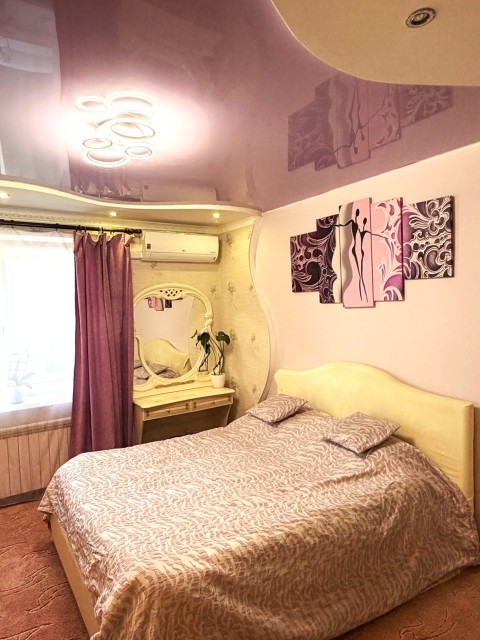 3 комн., 128 м², Инд. планировка, Площадь Победы 2