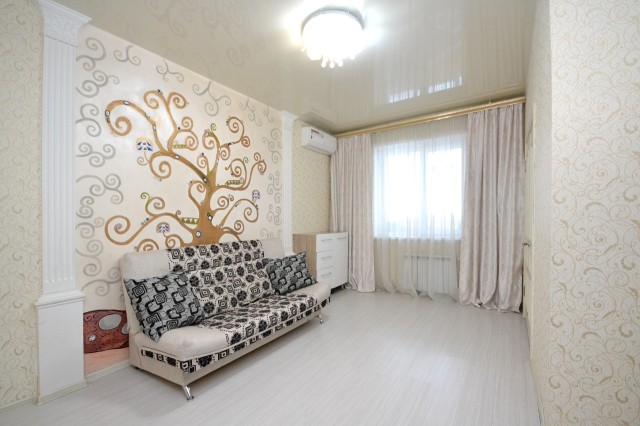 3 комн., 103 м², Монолитно-каркасный, Сахацирк 8