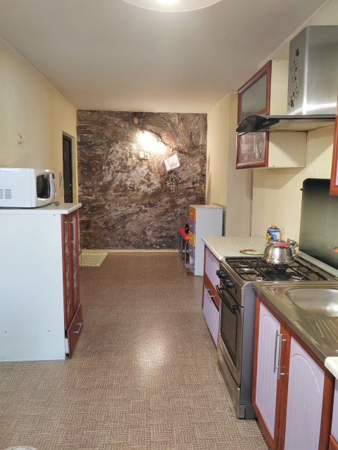 4 комн., 72 м², КПД, Крытый рынок 12