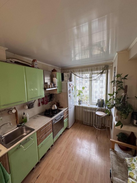 3 комн., 62 м², КПД, 31 школа 6