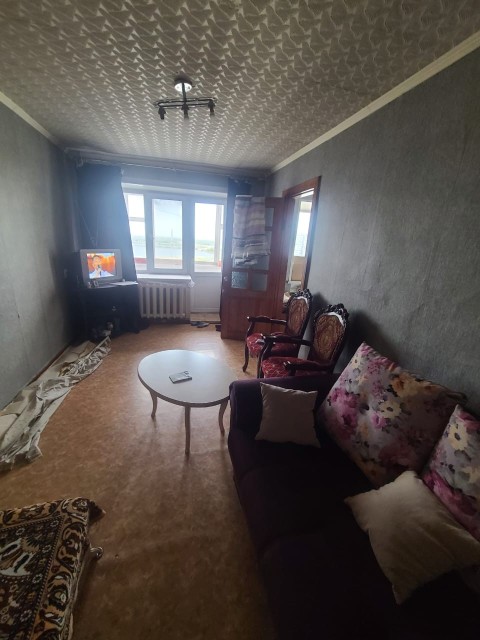 2 комн., 40 м², Хрущевка, Площадь Победы 13