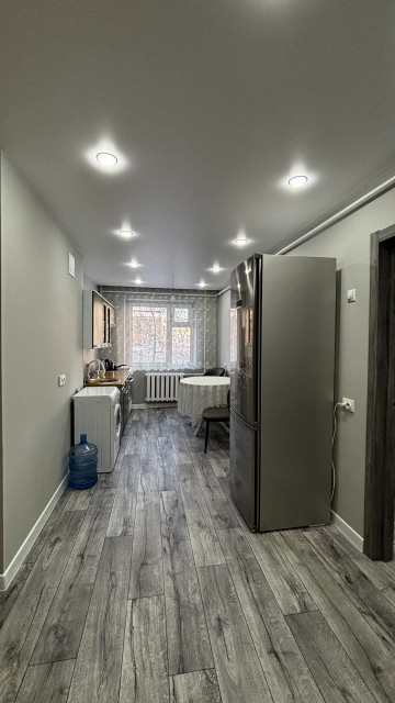 2 комн., 49 м², КПД, Центр - район пл. Орджоникидзе 4