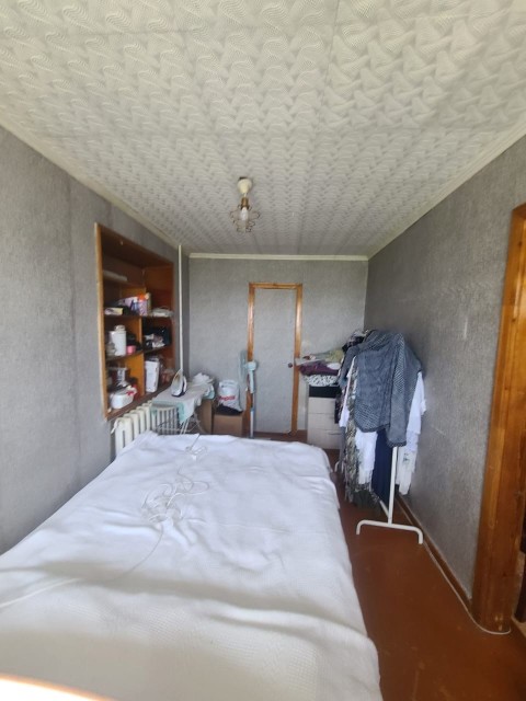 2 комн., 40 м², Хрущевка, Площадь Победы 11