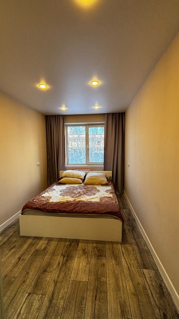 2 комн., 49 м², КПД, Центр - район пл. Орджоникидзе 8