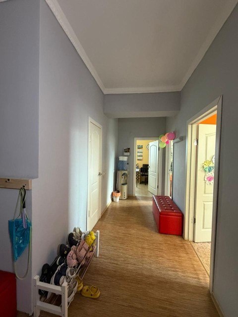 3 комн., Блочный, Центр - район пл. Ленина