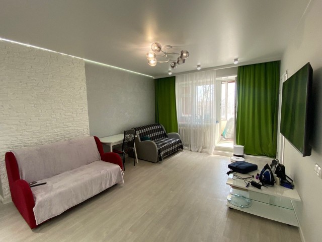 3 комн., Блочный, Рынок Столичный 9