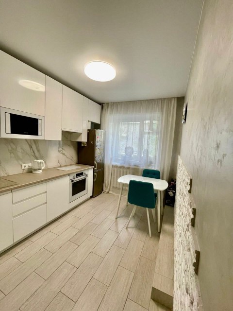 3 комн., Блочный, Рынок Столичный 6