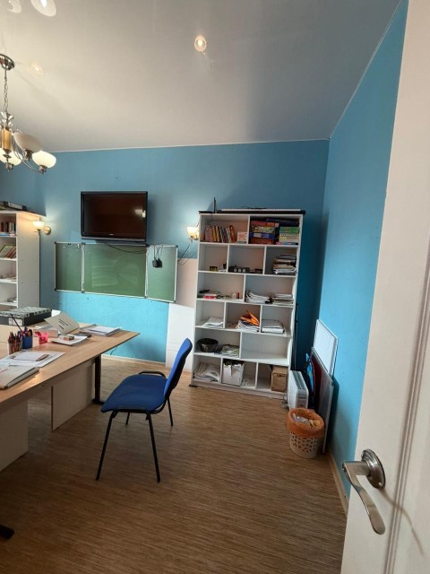 3 комн., Блочный, Центр - район пл. Ленина 3