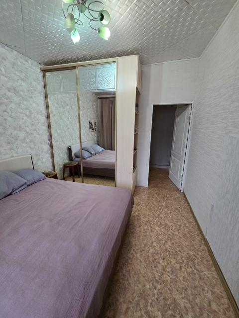 3 комн., 62 м², Блочный, Центр - район пл. Орджоникидзе 5