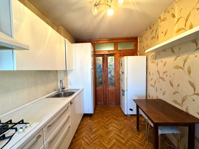 2 комн., 47 м², КПД, Центр - район пл. Орджоникидзе 4