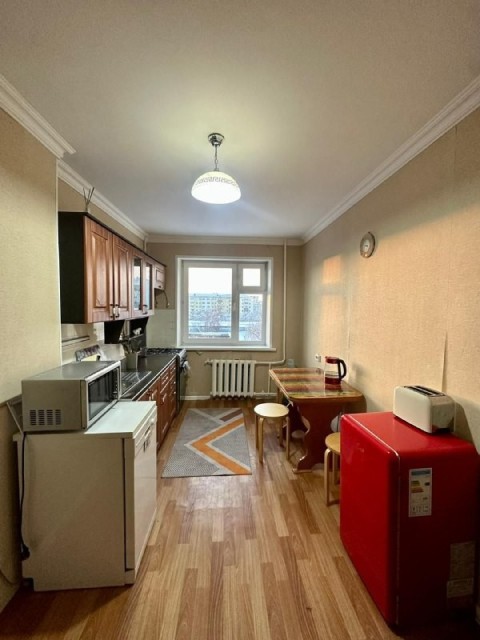 2 комн., 46 м², КПД, Центр - район пл. Орджоникидзе 4