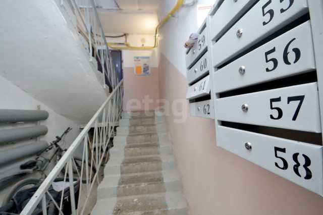 1 комн., 31 м², Хрущевка, Центр - район пл. Орджоникидзе 19