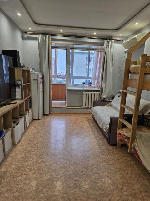 3 комн., 62 м², Блочный, Центр - район пл. Орджоникидзе 6