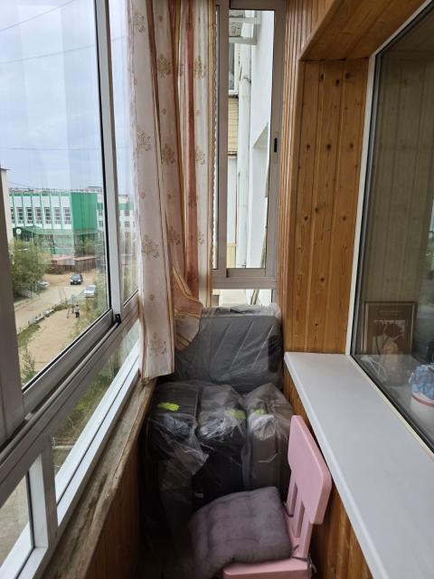 3 комн., 62 м², Блочный, Центр - район пл. Орджоникидзе 4