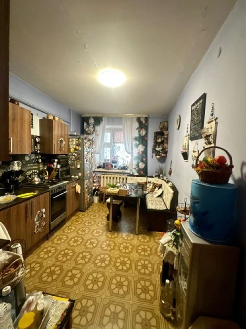 4 комн., 95 м², Блочный, Марха 5