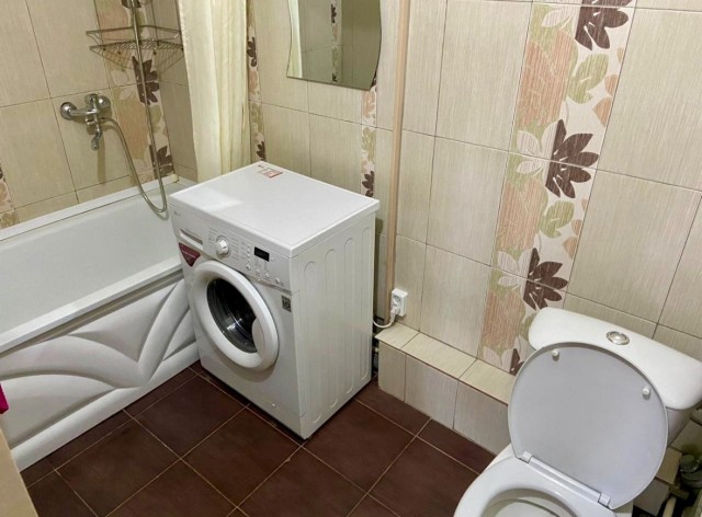 1 комн., 41 м², Монолитно-каркасный, Площадь Победы 3