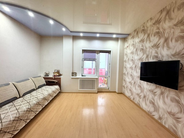 2 комн., 68 м², Инд. планировка, Центр - район пл. Орджоникидзе