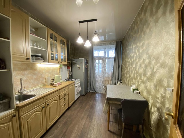 3 комн., 73 м², Блочный, Рабочий городок, Водоканал 3