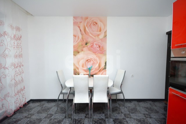 3 комн., 89 м², Монолитно-каркасный, Апельсин 8