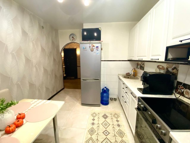 2 комн., 57 м², Блочный, Крытый рынок 11