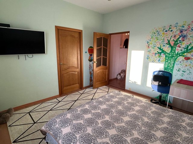 2 комн., 69 м², Монолитно-каркасный, Центр - район пл. Орджоникидзе 8