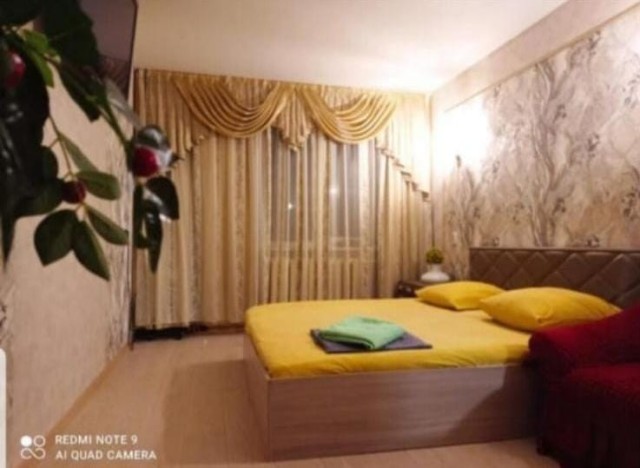 4 комн., КПД, Центр - район пл. Орджоникидзе 3