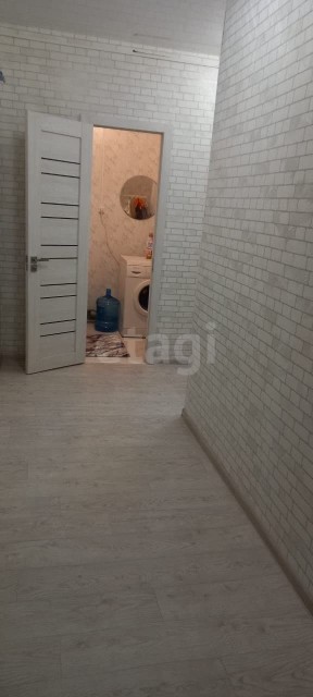 2 комн., 57 м², Дерев. б/у, Кирзавод 16