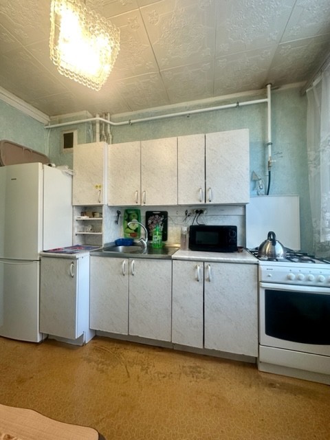 2 комн., 47 м², КПД, Авиапорт 9