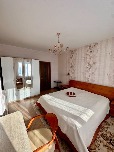 2 комн., 68 м², 112 серия, Центр - район пл. Ленина 12