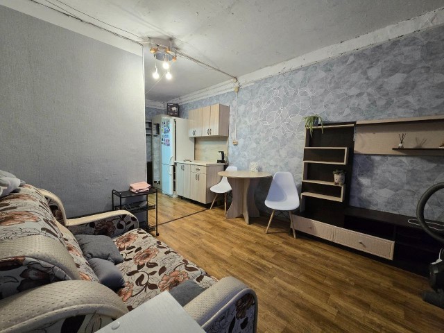 Студия, 18 м², Блочный, Центр - район пл. Орджоникидзе 3