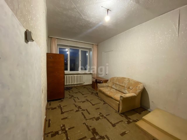 1 комн., 34 м², Блочный, Другие районы