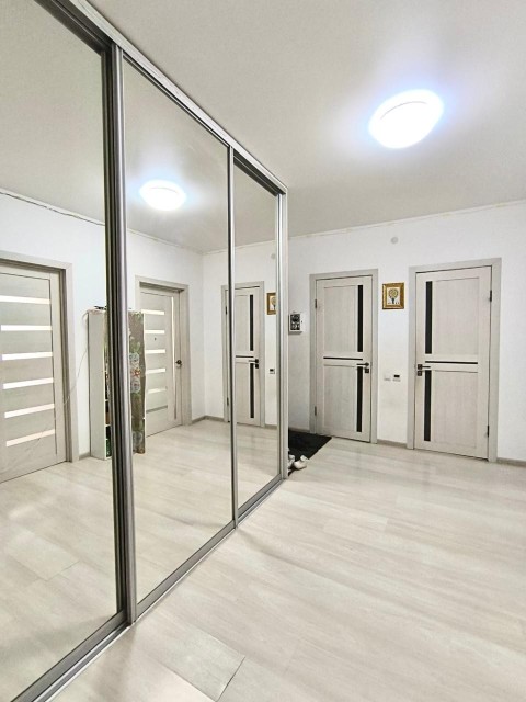 3 комн., 72 м², Монолитно-каркасный 3