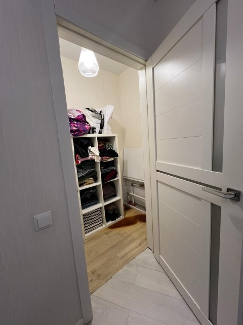 3 комн., Монолитно-каркасный, 103 квартал (Ростелеком) 8