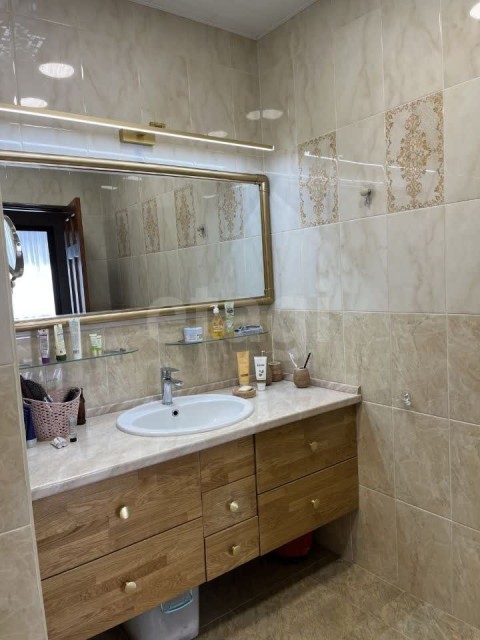 4 комн., 129 м², Монолитно-каркасный, Центр - район пл. Ленина 16