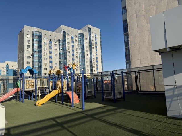 3 комн., 83 м², Монолитно-каркасный, Кинотеатр Лена 14