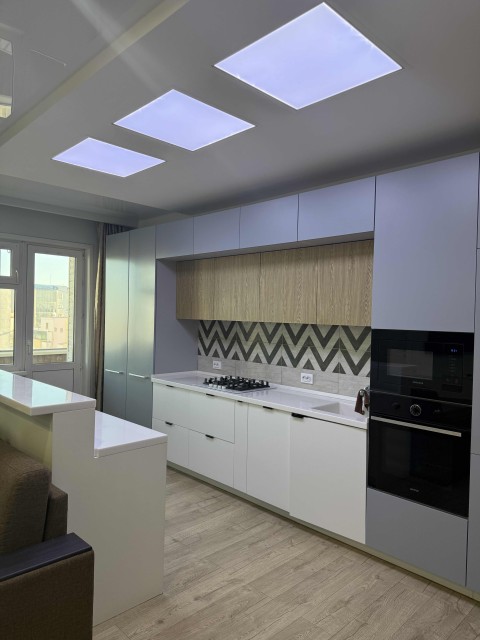 3 комн., 83 м², Монолитно-каркасный, Кинотеатр Лена 2