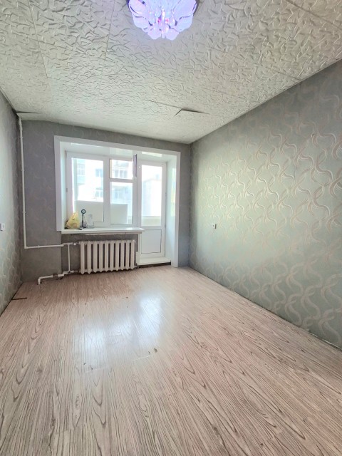 3 комн., 57 м², Блочный, Жатай 8