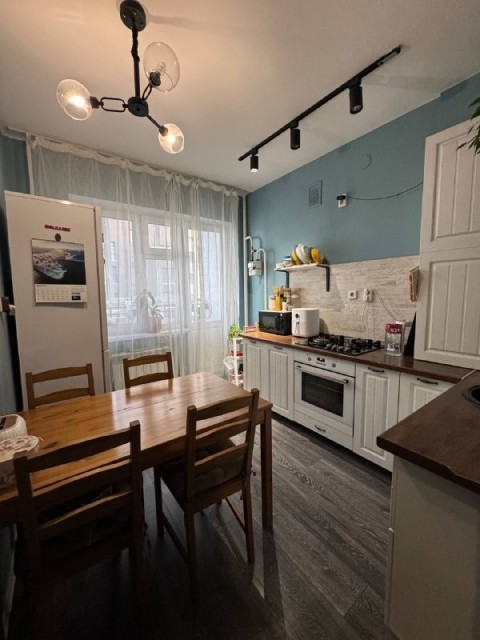 1 комн., 32 м², Монолитно-каркасный, Крытый рынок