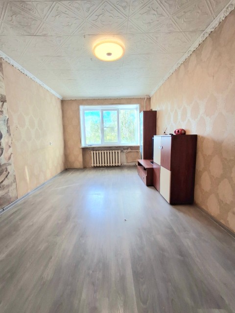 3 комн., 57 м², Блочный, Жатай 3