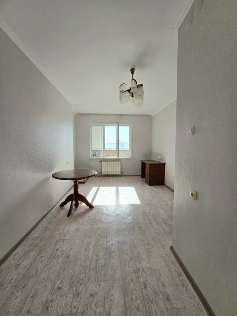 1 комн., Блочный, Областная больница, рынок "Манньыаттаах" 6