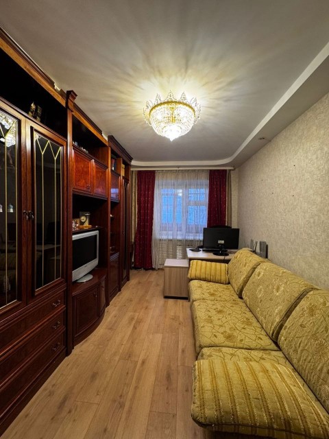 4 комн., 172 м², Блочный, Крытый рынок 7