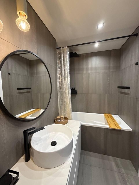 1 комн., 43 м², Монолитно-каркасный, Сахацирк 13