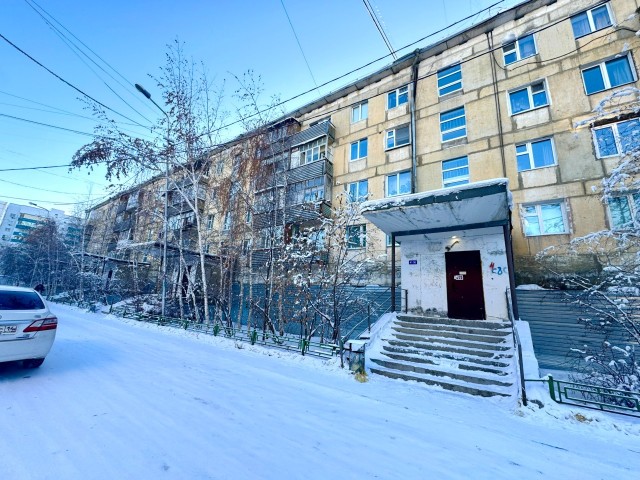 3 комн., 63 м², Блочный, Апельсин 10