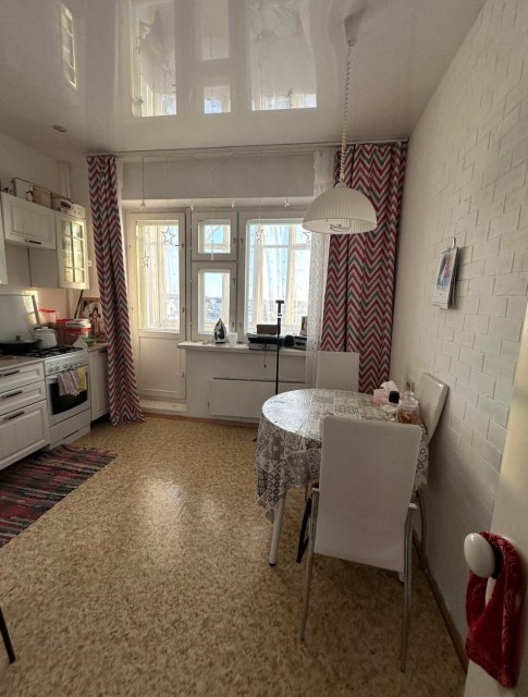 1 комн., 38 м², Инд. планировка