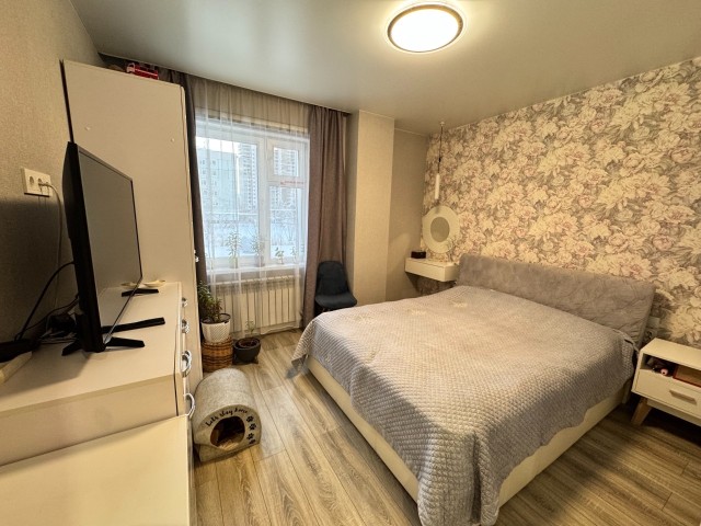 2 комн., 67 м², Монолитно-каркасный, Площадь Победы 2