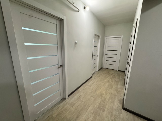 3 комн., 73 м², Блочный, Площадь Победы 6