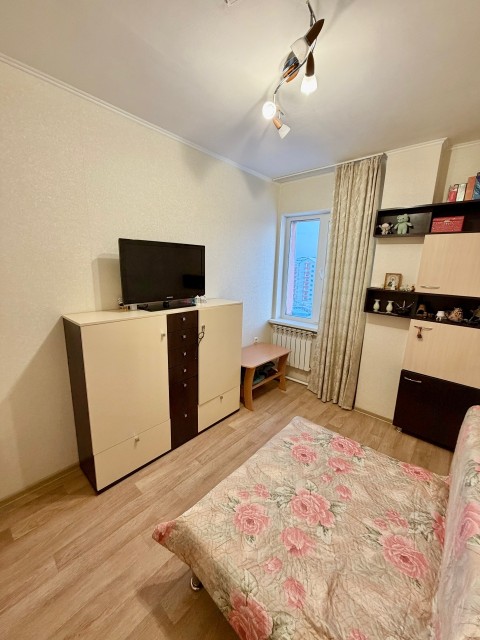 2 комн., 42 м², Инд. планировка, Сайсары 7