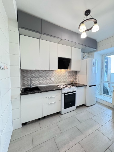 2 комн., 65 м², Инд. планировка, Центр - район пл. Дружбы