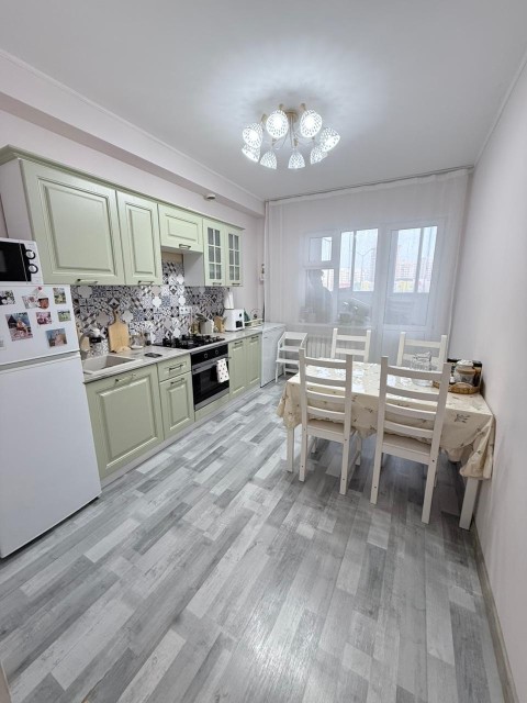 2 комн., Монолитно-каркасный, 203 мкрн. 4